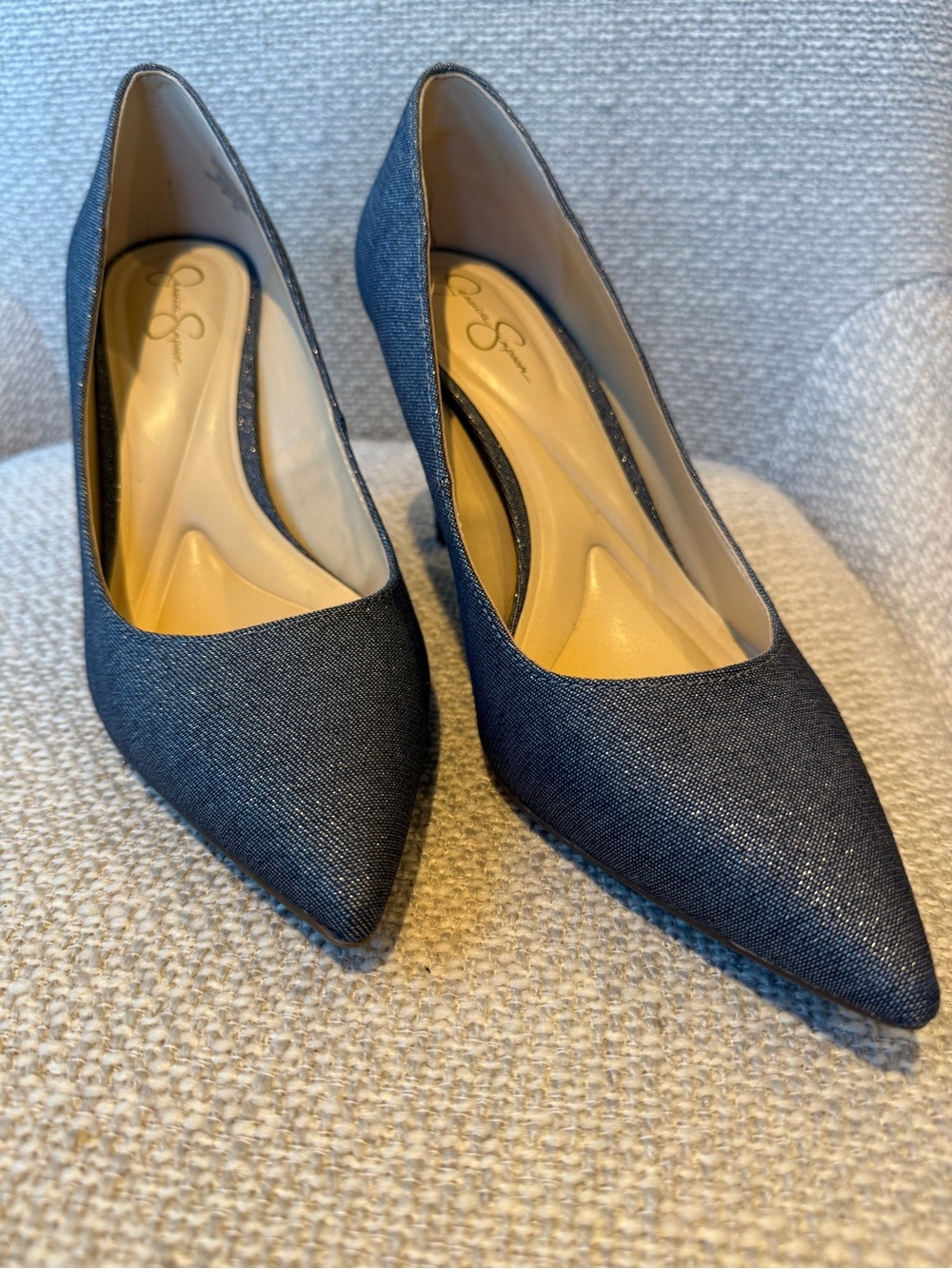 Jessica Simpson “Nettles” denim shimmer pointed toe pump • 8.5 / 39.5